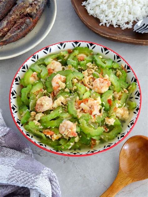 Healthy Ginisang Ampalaya at Hipon Stir.